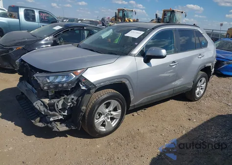 2020 Toyota Rav4 Xle z USA, uszkodzony, nr VIN 2T3W1RFV8LC060298